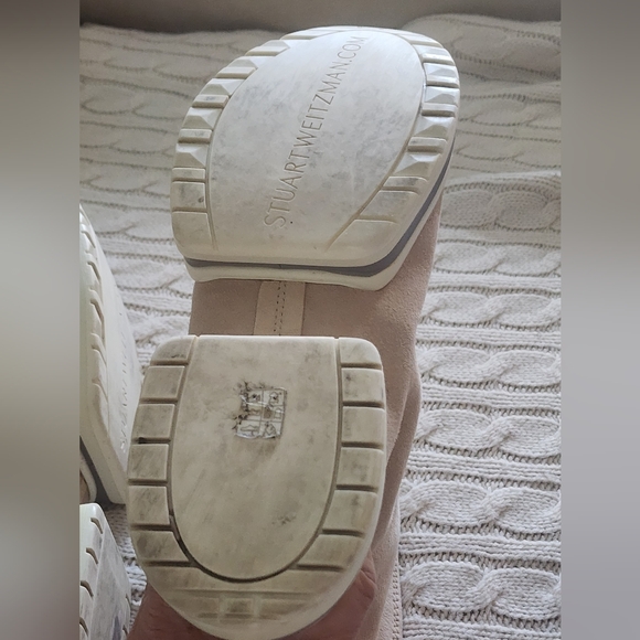 Stuart Weitzman Beige Suede Ankle Boots.Very Good Condition - Picture 7 of 8
